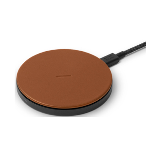 купить Беспроводное зарядное устройство Native Union Drop Classic Leather Wireless Charger Brown (DROP-BRN-CLTHR-NP)